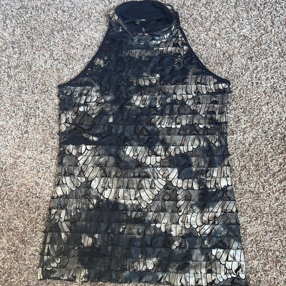 Adorable cocktail top